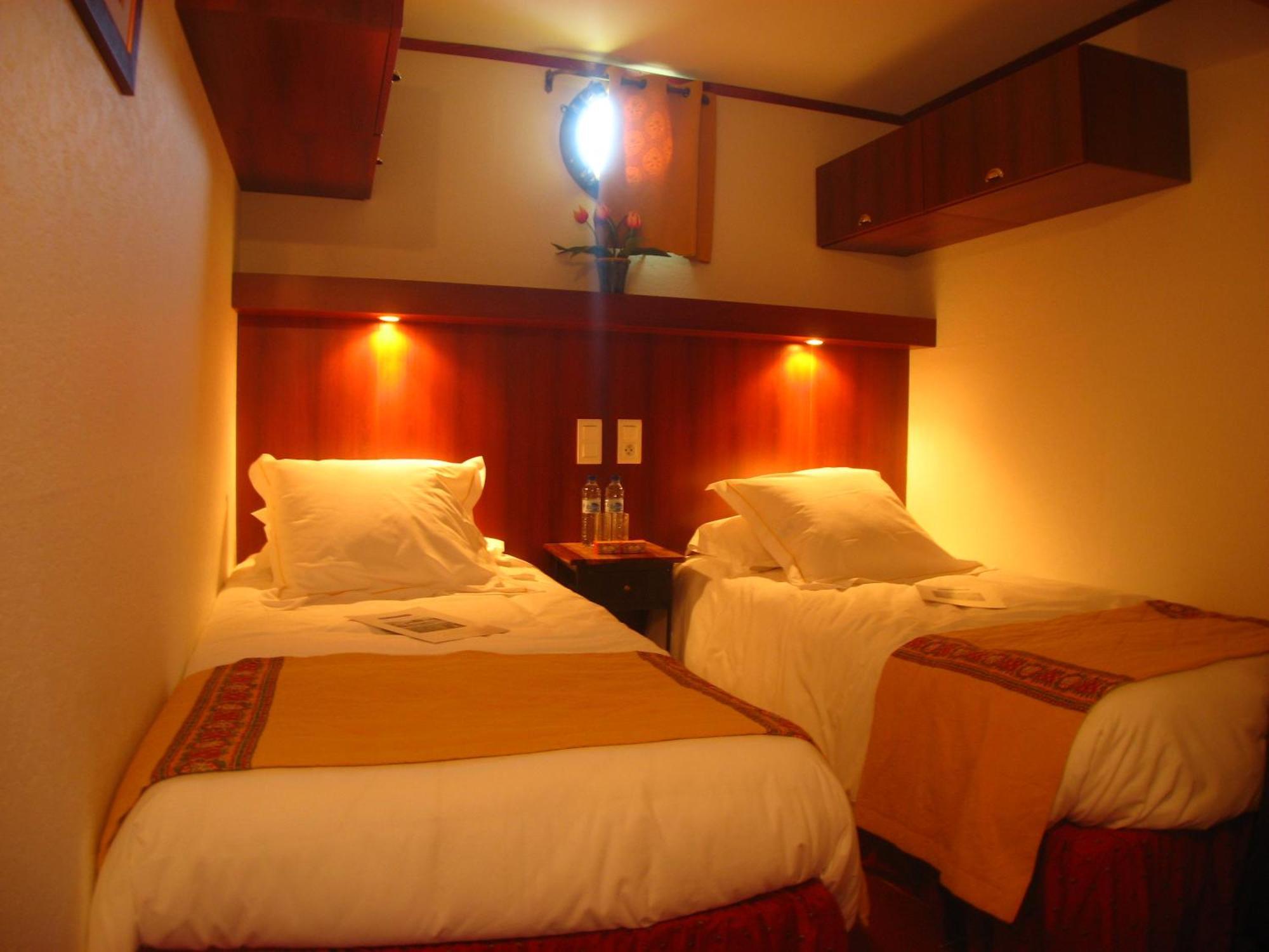 Bateau Le Phenicien Hotel Aigues-Mortes Buitenkant foto